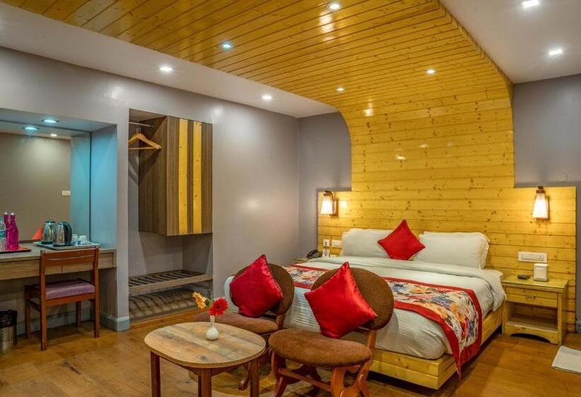 هتل Mount Conifer Suites & Spa