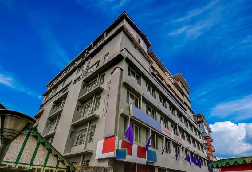 هتل Mount Conifer Suites & Spa