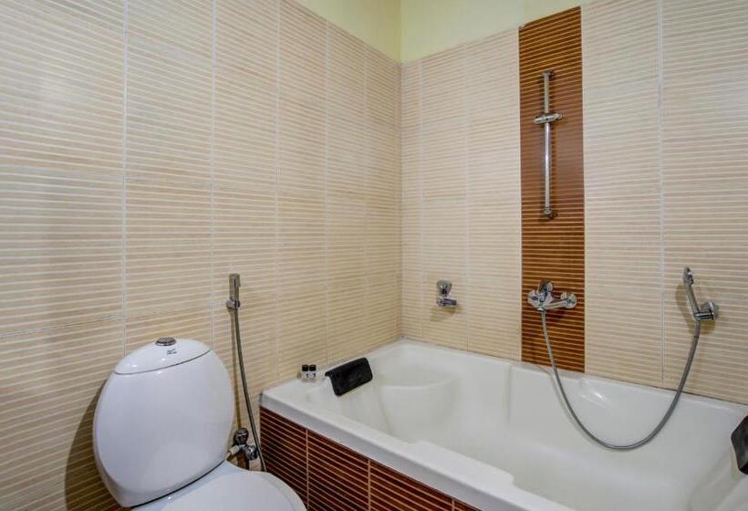 هتل Mount Conifer Suites & Spa