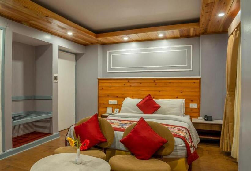 هتل Mount Conifer Suites & Spa