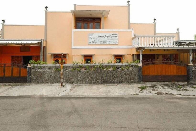 Отель Ndalem Jogja Cupuwatu Syariah By Oyo Rooms