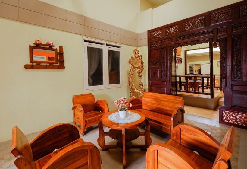 Отель Ndalem Jogja Cupuwatu Syariah By Oyo Rooms