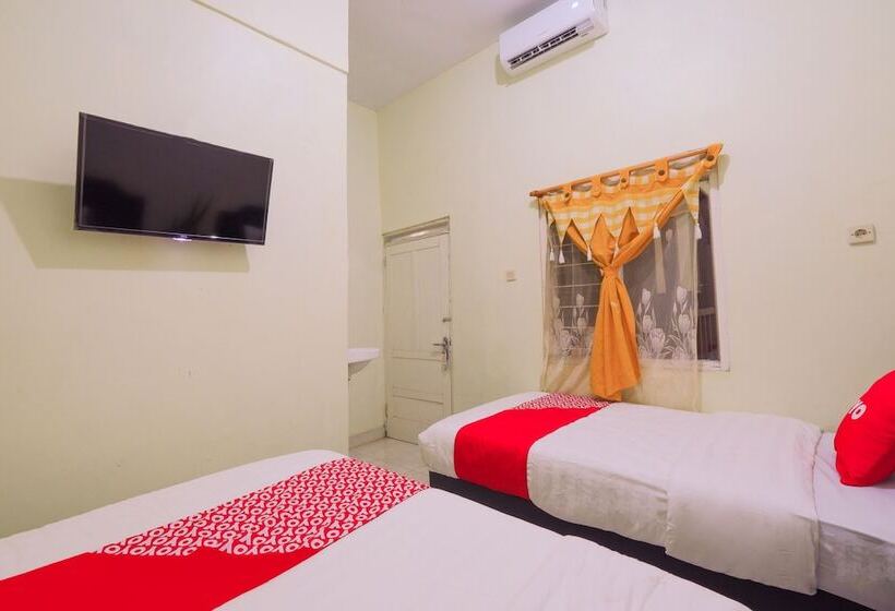 Отель Ndalem Jogja Cupuwatu Syariah By Oyo Rooms