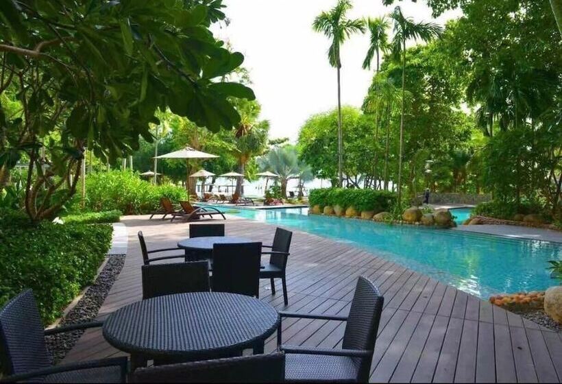 בית מלון כפרי Northpoint Pattaya With Sea View