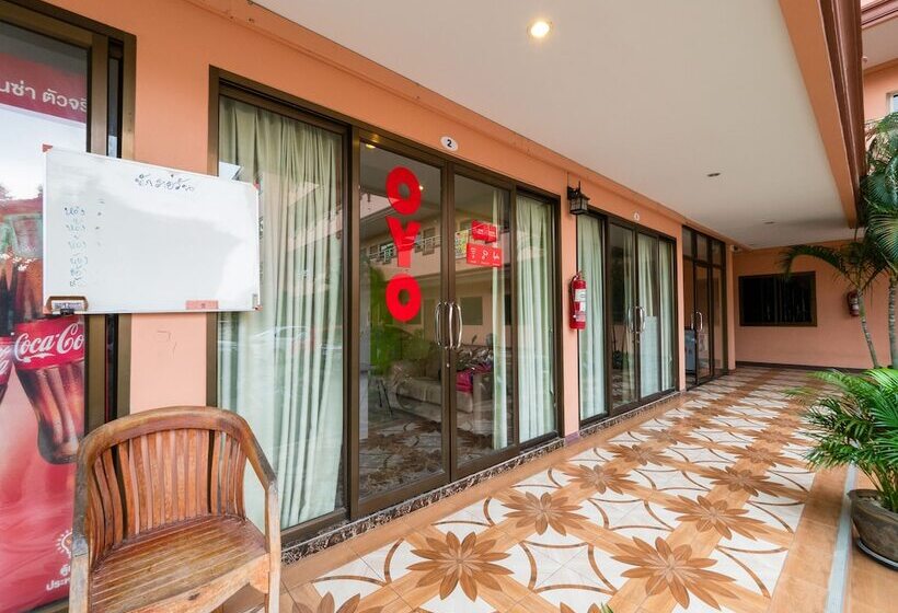 فندق Oyo 1087 Udom Khomkham Apartment