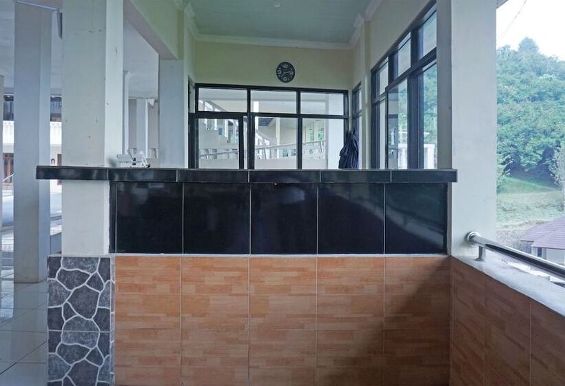 酒店 Oyo 92966 Villa Bukit Awan