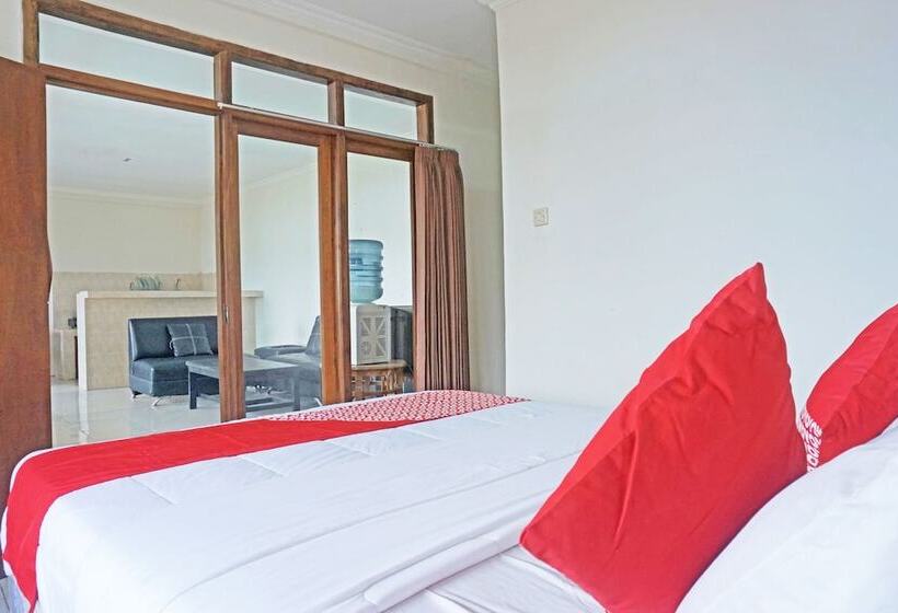 酒店 Oyo 92966 Villa Bukit Awan