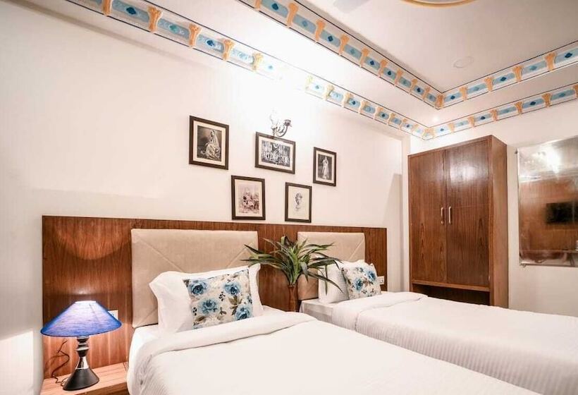 Отель Pax Rafahiya Haveli Udaipur
