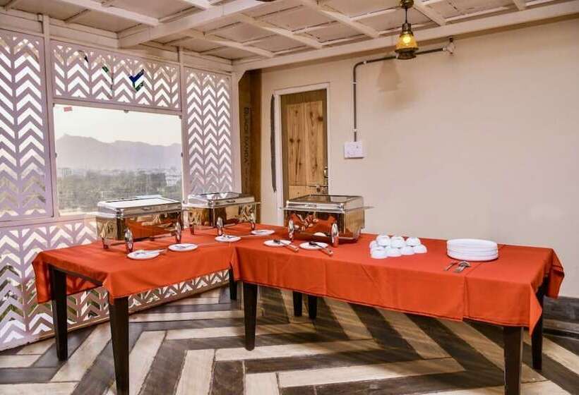 Отель Pax Rafahiya Haveli Udaipur