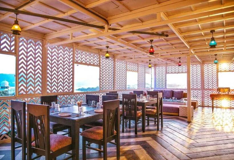 Отель Pax Rafahiya Haveli Udaipur