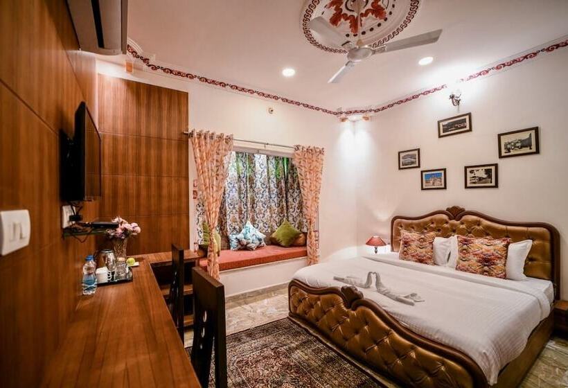 Отель Pax Rafahiya Haveli Udaipur