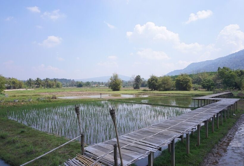 Отель Phuruarounmai Resort