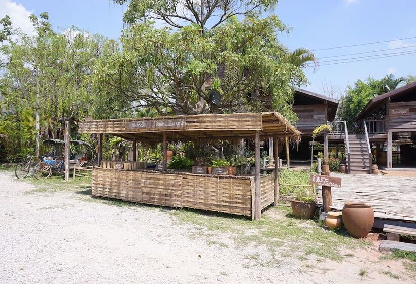 هتل Phuruarounmai Resort