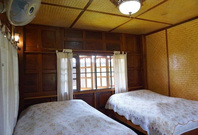 هتل Phuruarounmai Resort