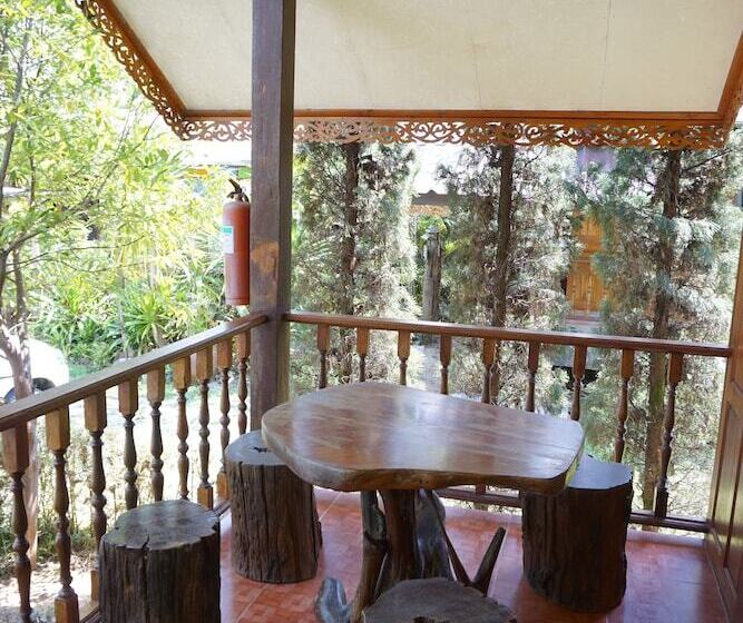 Отель Phuruarounmai Resort