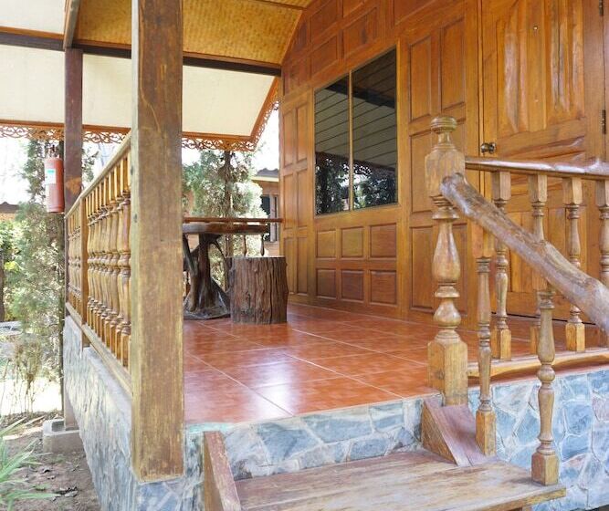 هتل Phuruarounmai Resort