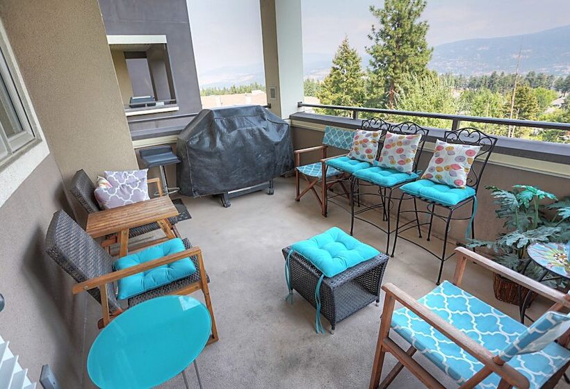 Отель Pinnacle Pointe By Kvr