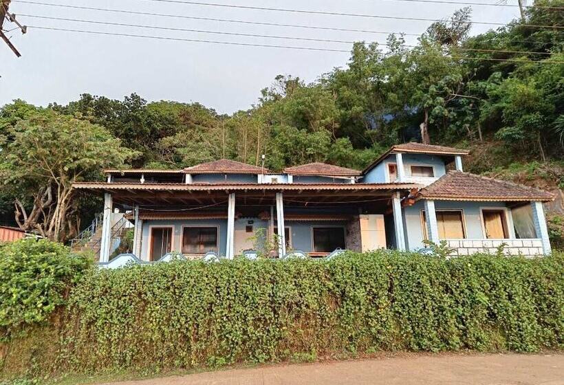 Отель Poornima Beach Stay