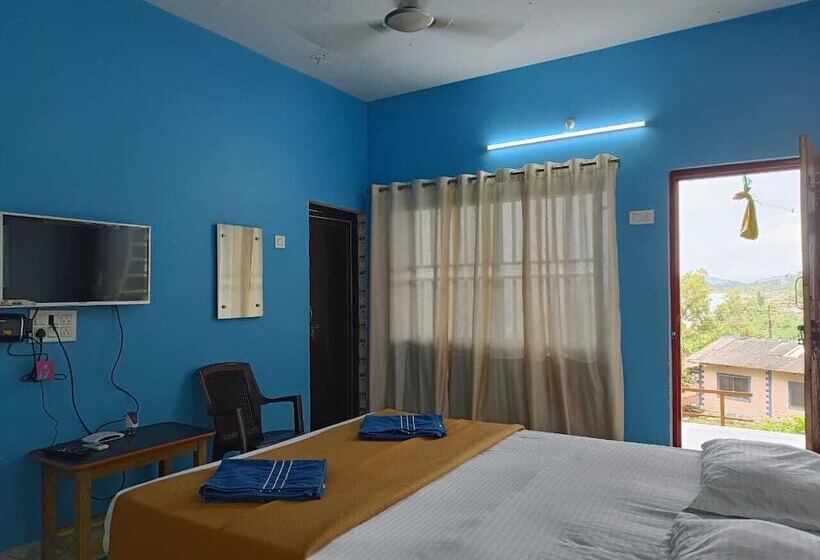 Отель Poornima Beach Stay