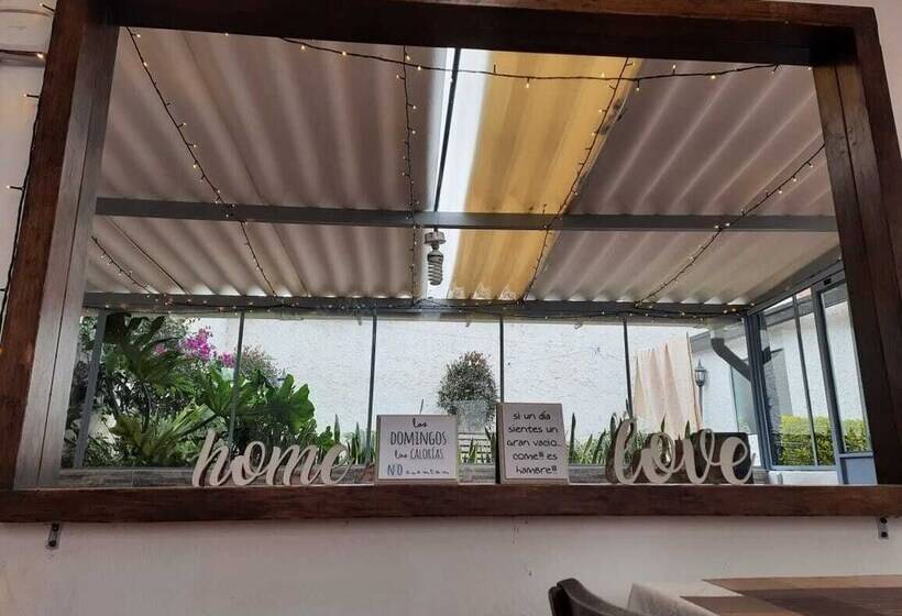 בית מלון כפרי Posada Santa Elena