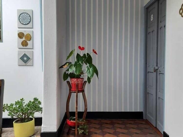 בית מלון כפרי Posada Santa Elena