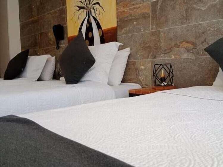 בית מלון כפרי Posada Santa Elena