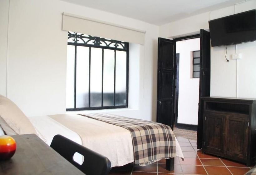 בית מלון כפרי Posada Santa Elena