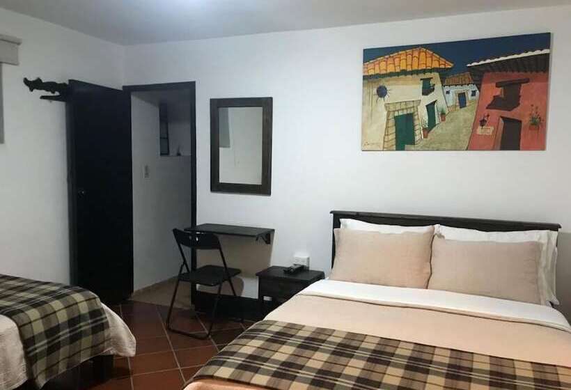 בית מלון כפרי Posada Santa Elena