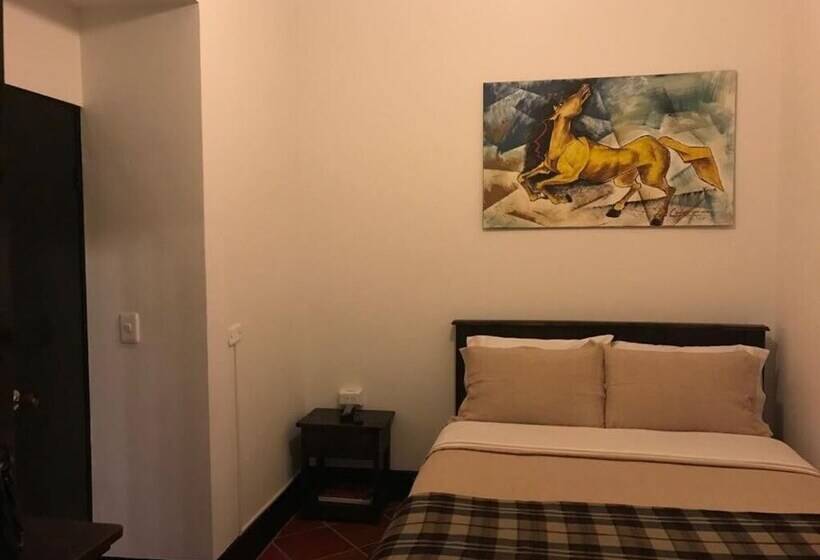 בית מלון כפרי Posada Santa Elena