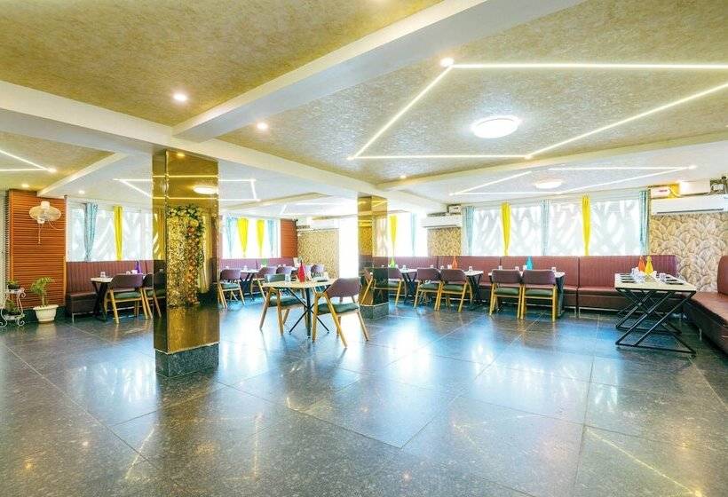 בית מלון כפרי Treebo Sunny Feast