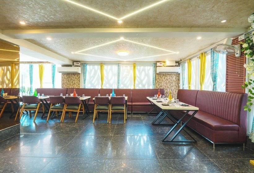 בית מלון כפרי Treebo Sunny Feast