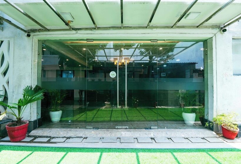 בית מלון כפרי Treebo Sunny Feast