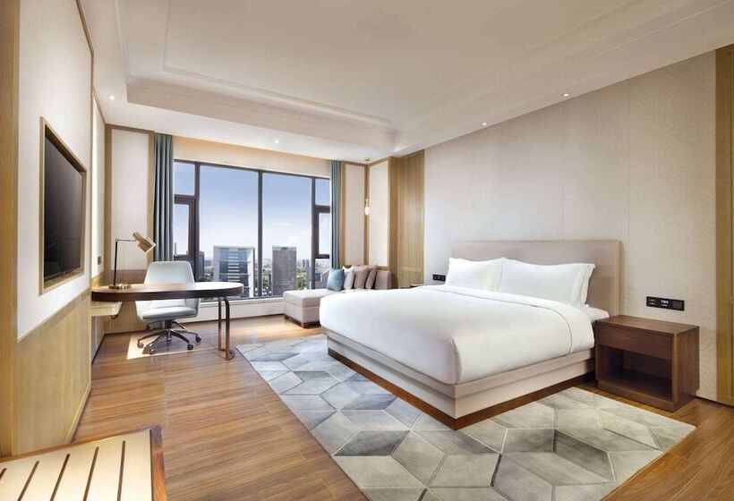 Отель Ramada Plaza By Wyndham Dongguan Songshan Lake