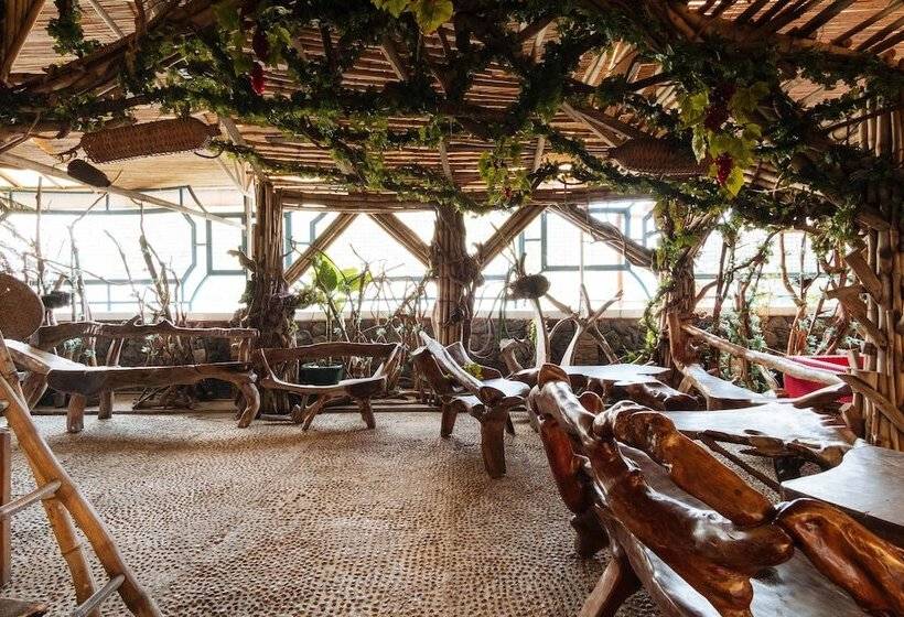 هتل Reddoorz Plus Near Strawberry Farm Baguio