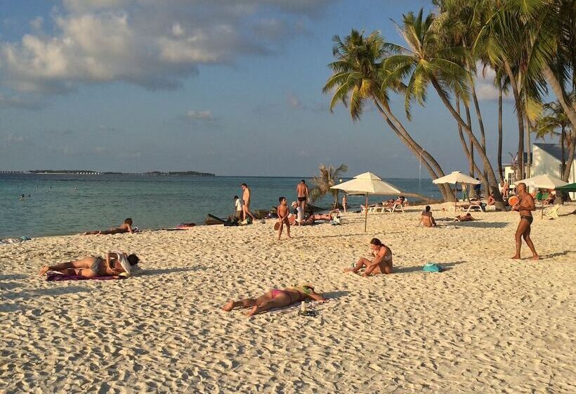 هتل Akasha Beach Maafushi
