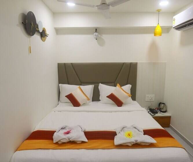 בית מלון כפרי Riva Palace