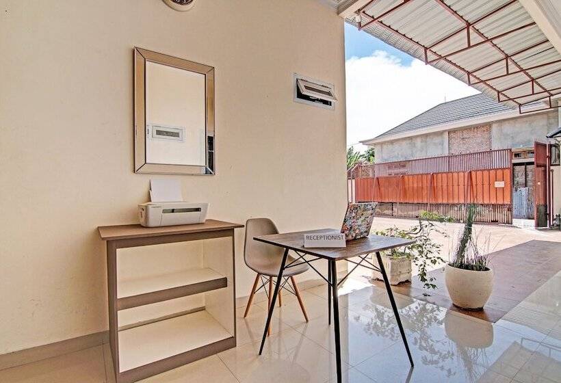 Отель R&s Living Residence By Reddoorz