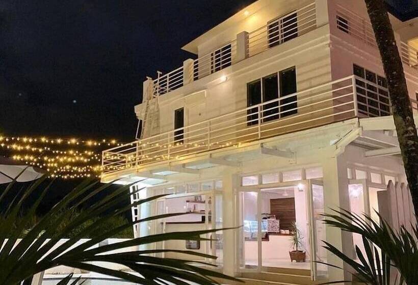 호텔 Sailors Beach Fiji