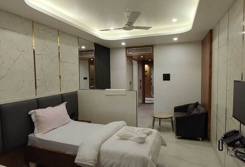 בית מלון כפרי Samriddhi