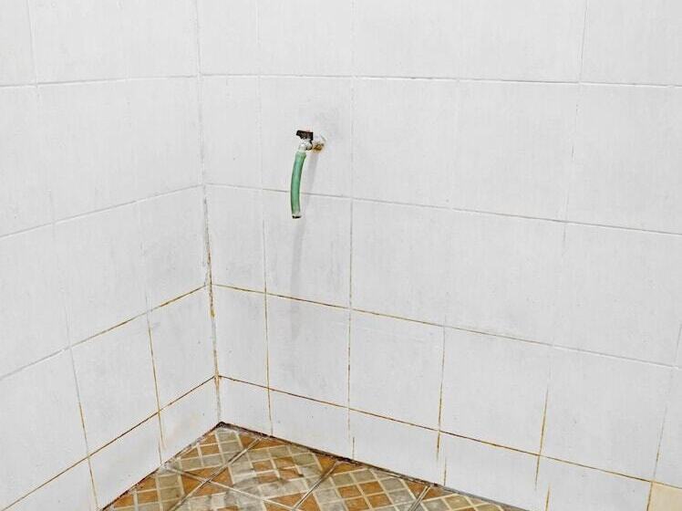 호텔 Sekar Guest House Jember By Oyo