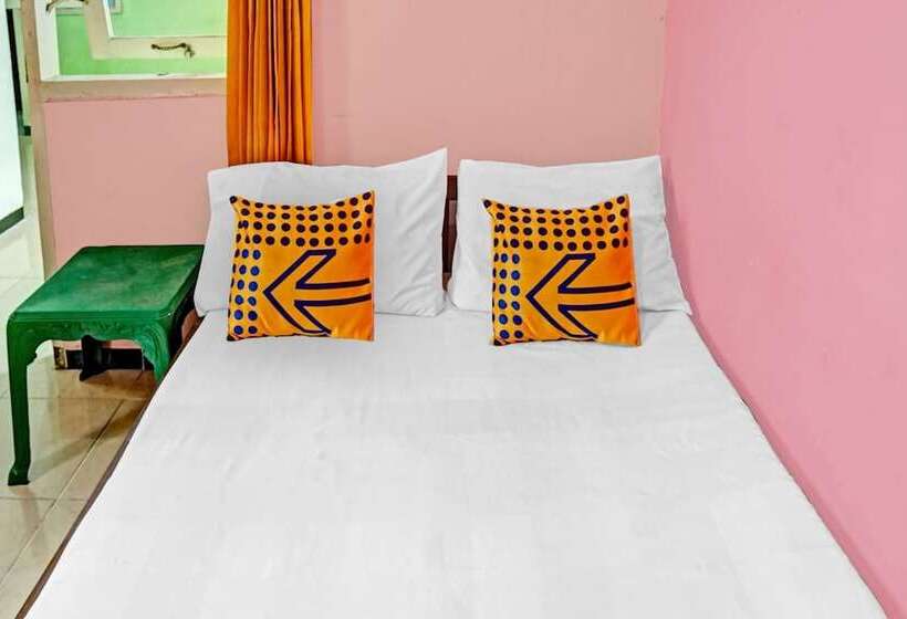 호텔 Sekar Guest House Jember By Oyo