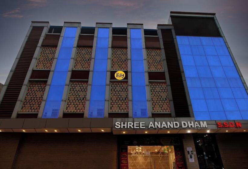 בית מלון כפרי Treebo Shree Anand Dham, Vrindavan