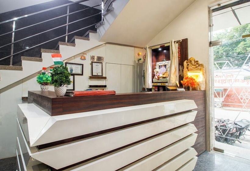 בית מלון כפרי Treebo Shree Anand Dham, Vrindavan