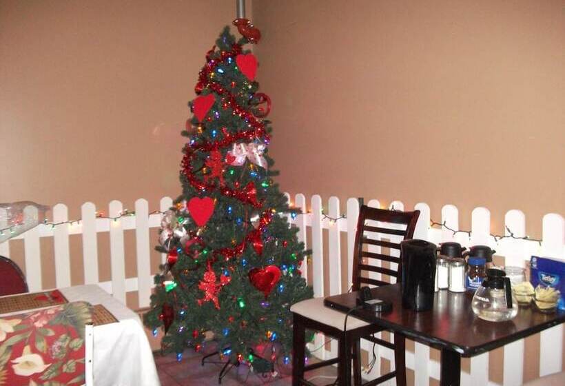 酒店 Silverwood Inn