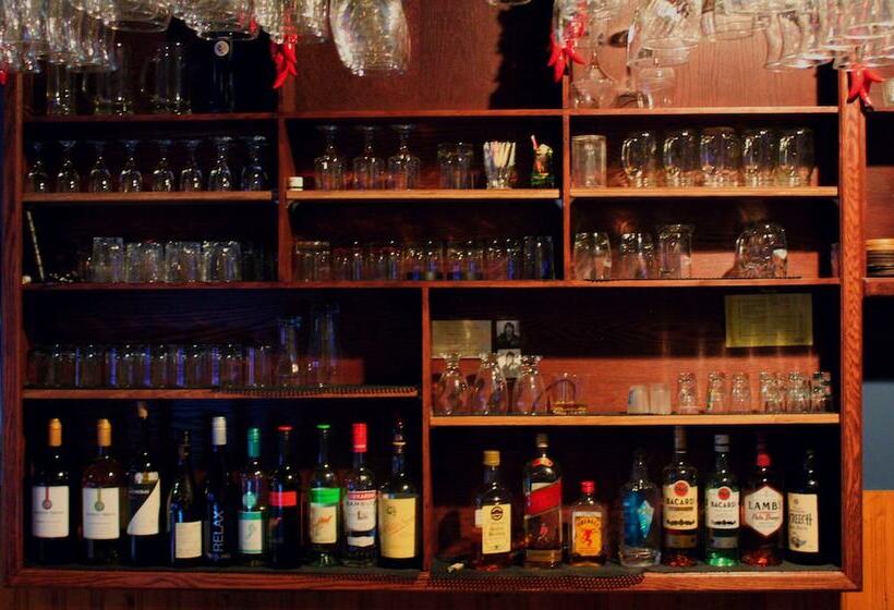 酒店 Silverwood Inn