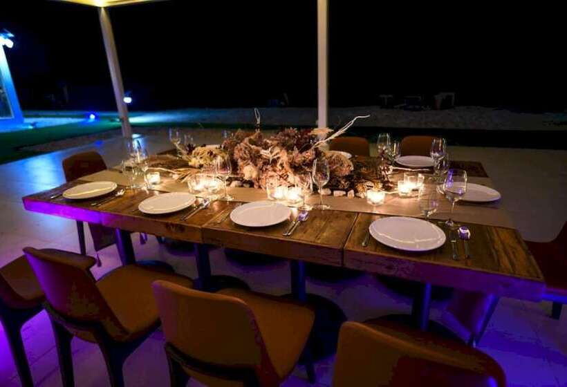 בית מלון כפרי Siniya Island Resorts