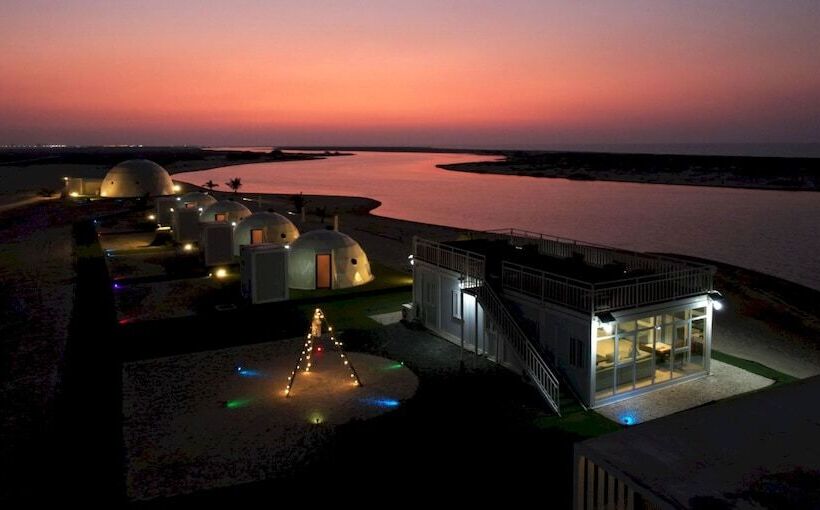 בית מלון כפרי Siniya Island Resorts