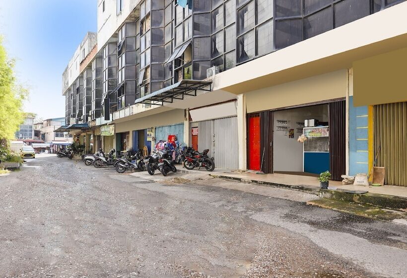 בית מלון כפרי Spot On 91512 Siantan Anambas Syariah Nearharbour Bay Ferry