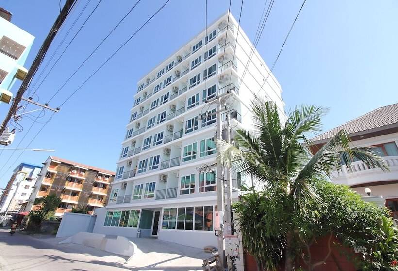 فندق Tara Residence By Oyo Rooms