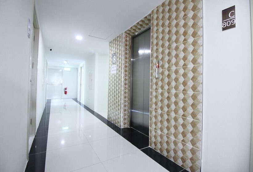 فندق Tara Residence By Oyo Rooms